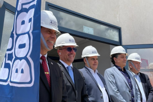 Il vicegovernatore del Minas Gerais visita lo stabilimento della Fassa Bortolo, a Matozinhos