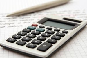 Il deficit dell’amministrazione pubblica ceca ha superato i 400 miliardi di corone