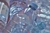 Il Regno Unito si impegna a porre fine all'inquinamento da plastica entro il 2040